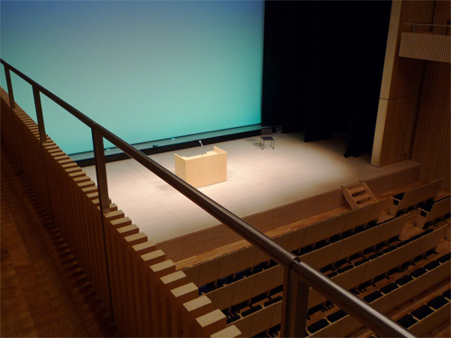 【北國新聞赤羽ホール】－北國新聞赤羽ホール座席図